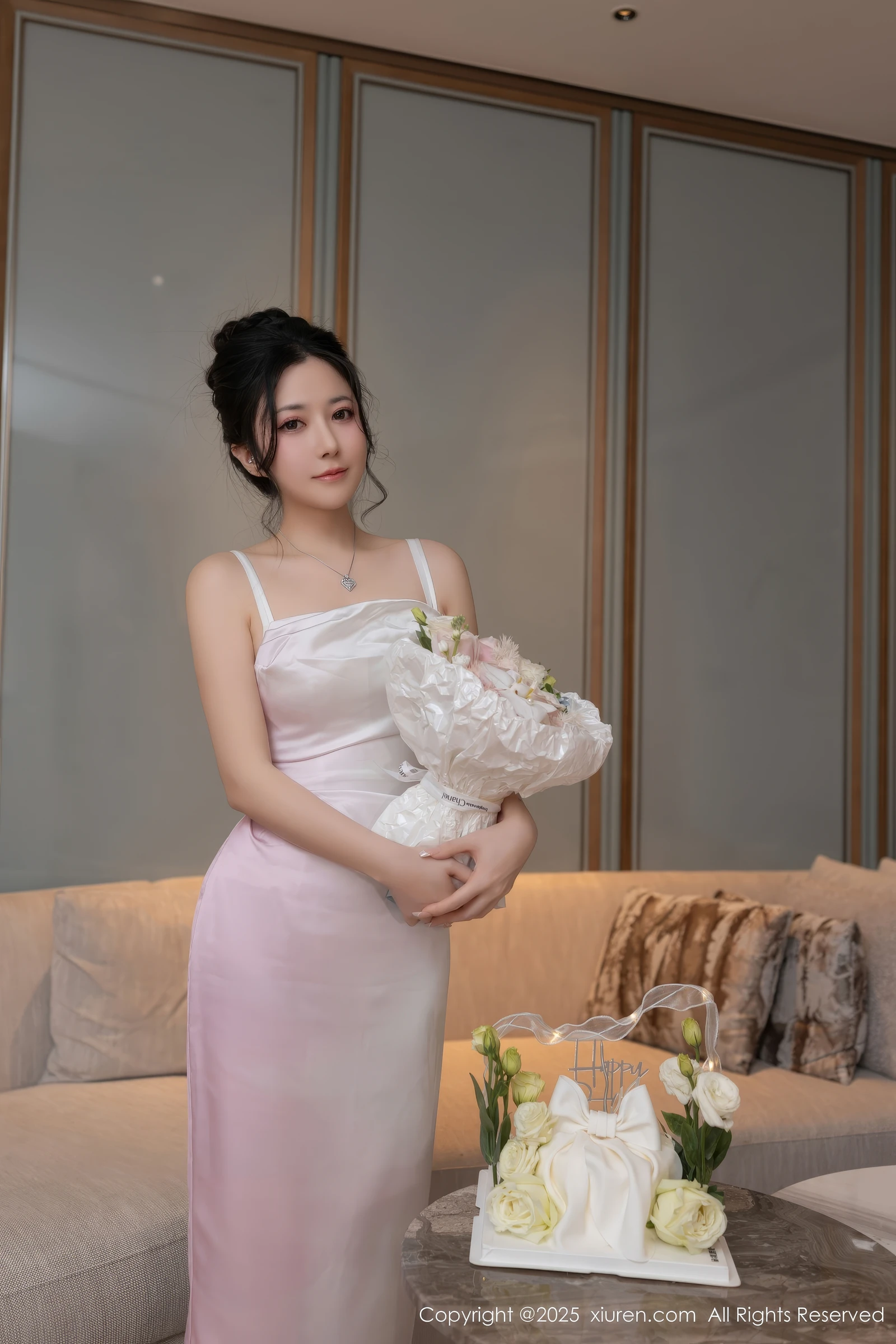 [秀人美媛馆]-2025.02.19-No.9907-鱼子酱Fish-[80P751MB]-1.webp